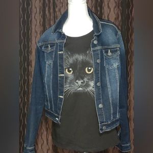 T-shirt and Denim Jean Jacket